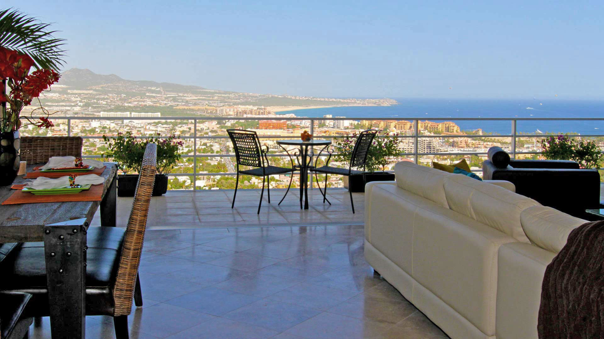 Penthouse condo on the Cabo Marina for sale