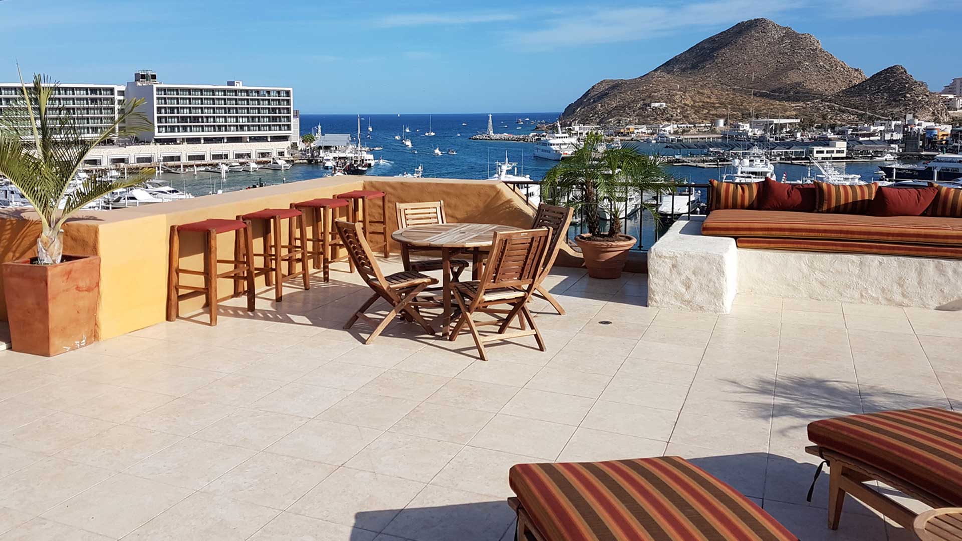 Penthouse condo on the Cabo Marina for sale